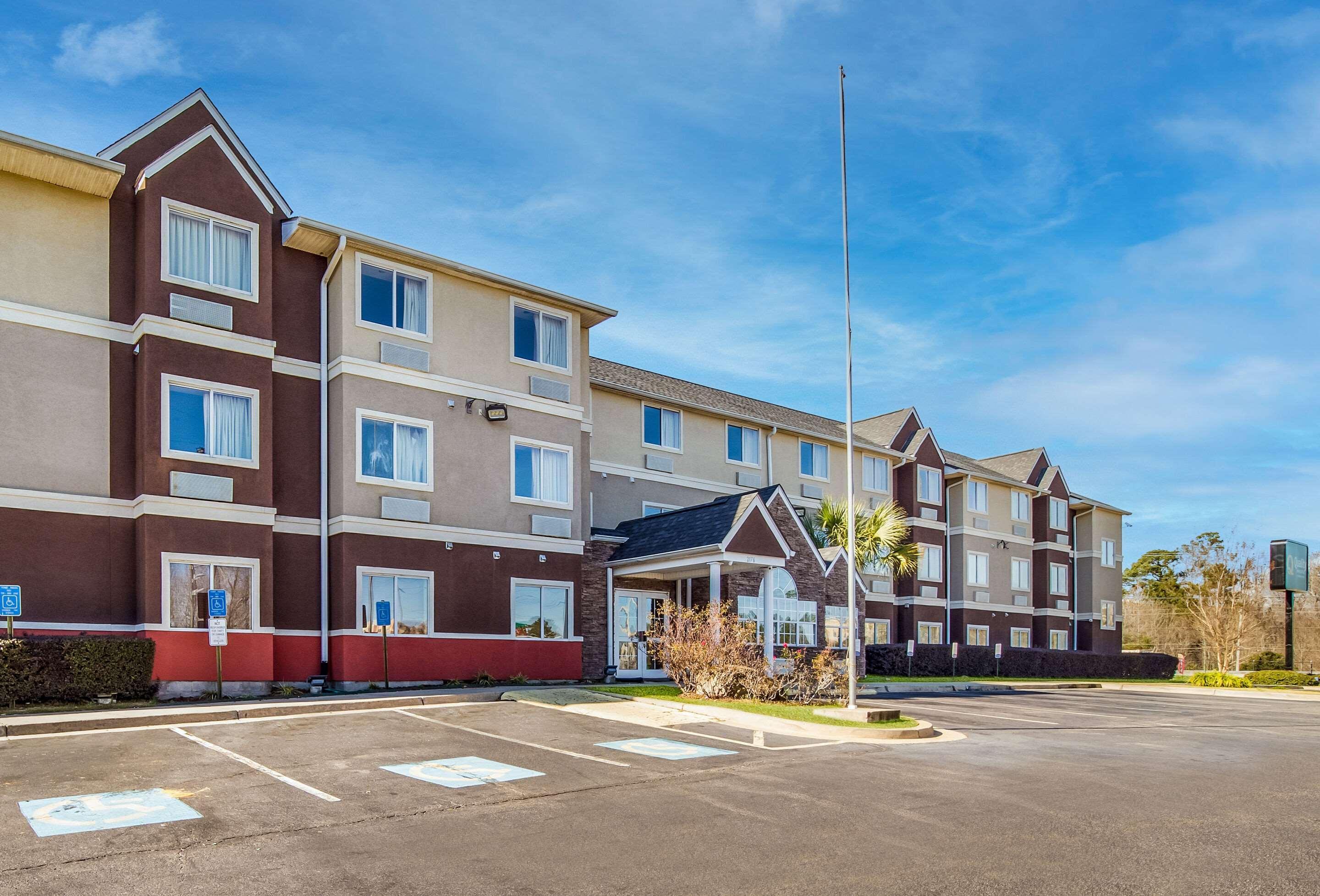 Quality Inn & Suites Augusta Fort Eisenhower Area Exterior photo