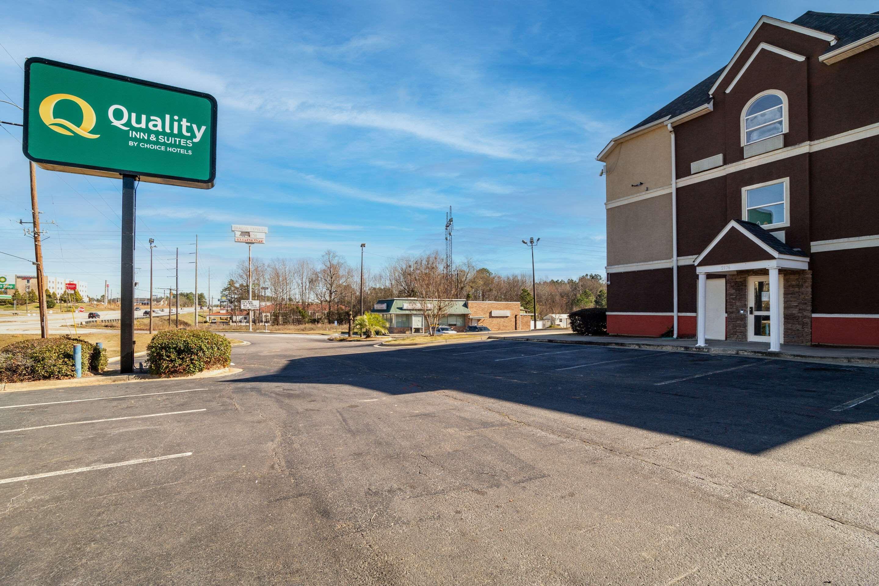 Quality Inn & Suites Augusta Fort Eisenhower Area Exterior photo